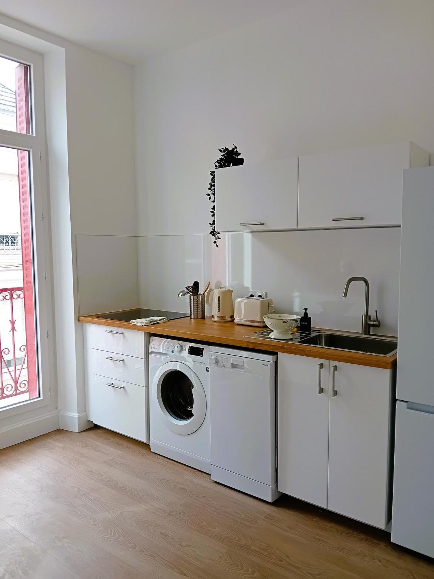 102 - Appart Renove Avec Grand Salon Et 1 Chambre - Tram Et Clinique Mutualiste A 1 Min Γκρενόμπλ Εξωτερικό φωτογραφία